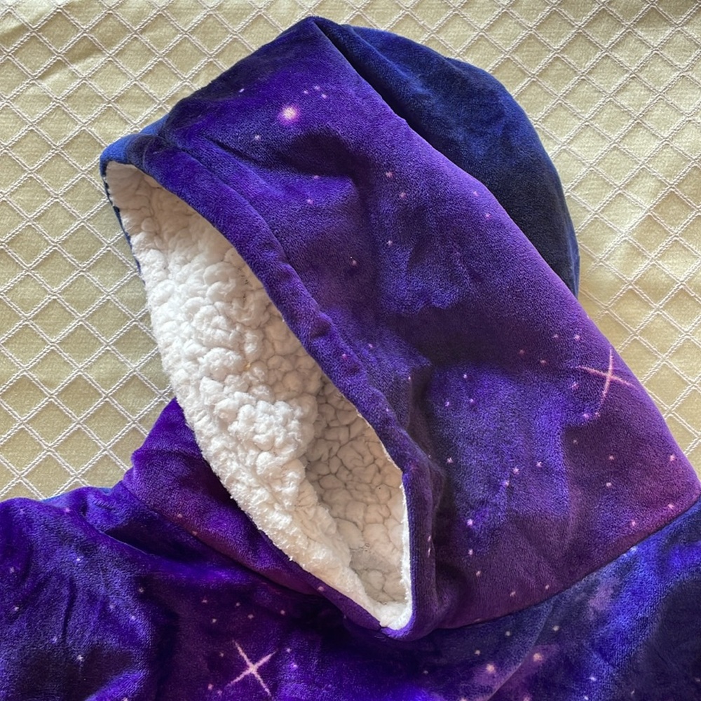 The Comfy Jr Galaxy Hoodie - Picture 4 of 7